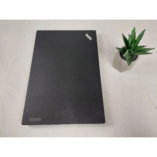 Ноутбук LENOVO ThinkPad T560 Core i5 240gb SSD 8gb RAM 15.6" 2.3 Ghz 